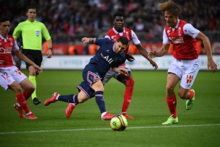 Messi, star de Paris déjà couronnée à Reims