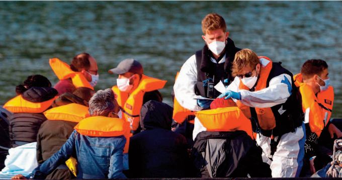 Migrants dans la Manche: Le ton monte entre Londres et Paris