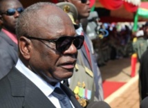 Les rébellions touareg et arabe suspendent les négociations avec Bamako Les rébellions touareg et arabe suspendent les négociations avec Bamako