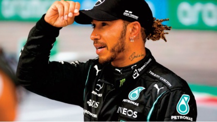 Lewis Hamilton: La course et la lutte dans le sang Lewis Hamilton: La course et la lutte dans le sang