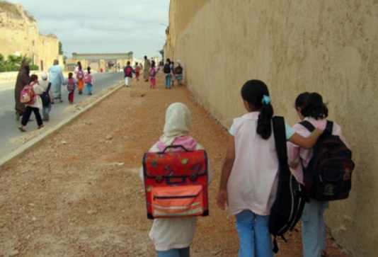 Le débat de l’école devrait la prémunir contre le hiatus entre les aspirations de la société et les décideurs Le débat de l’école devrait la prémunir contre le hiatus entre les aspirations de la société et les décideurs