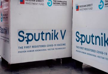 L'OMS devrait bientôt reprendre l'examen du vaccin russe L'OMS devrait bientôt reprendre l'examen du vaccin russe