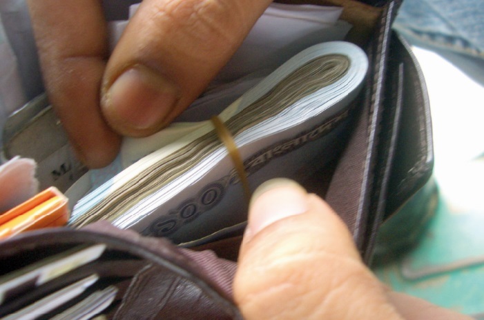 La microfinance ne détourne-t-elle pas des vrais problèmes ? La microfinance ne détourne-t-elle pas des vrais problèmes ?