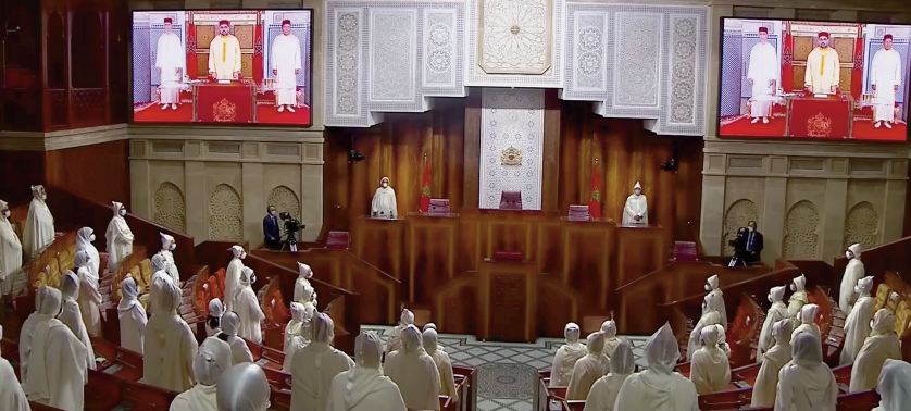 Ce qui importe, ce n ’ est pas que telle formation ou telle autre remporte les élections : Nous accordons en effet un intérêt équivalent à tous les partis