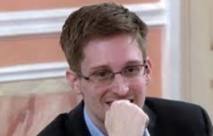 Snowden assure n’avoir emporté aucun document en Russie