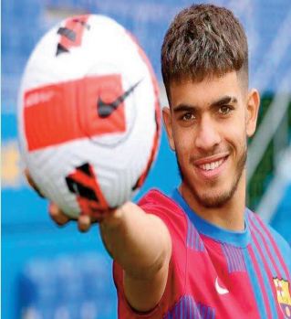 Abdessamad Ezzalzouli fait ses débuts officiels avec le Barça