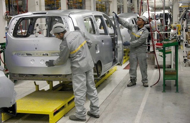 Le succès de Renault Tanger stimule l’appétit des grands constructeurs automobiles Le succès de Renault Tanger stimule l’appétit des grands constructeurs automobiles