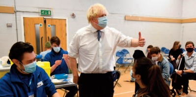 Face au variant Omicron, Boris Johnson confronté à la colère de sa majorité