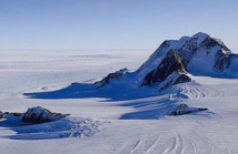 Un volcan en activité se cacherait sous les glaces de l'Antarctique