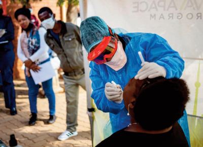 En Afrique du Sud, les cas d'Omicron explosent mais pas les cas graves