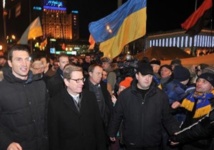 L’Occident soutient l'opposition ukrainienne L’Occident soutient l'opposition ukrainienne