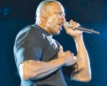 Ces célébrités qui ont pris du muscle : Dr Dre Ces célébrités qui ont pris du muscle : Dr Dre