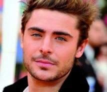 Ces célébrités qui ont pris du muscle : Zac Efron Ces célébrités qui ont pris du muscle : Zac Efron