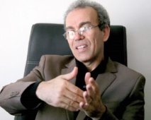 Entretien avec l’écrivain et intellectuel Ahmed Assid Entretien avec l’écrivain et intellectuel Ahmed Assid
