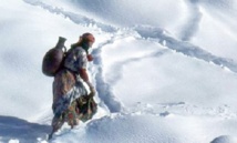 Plus de 1.130 personnes des régions montagneuses d’Ifrane bénéficient d’une opération humanitaire contre le froid