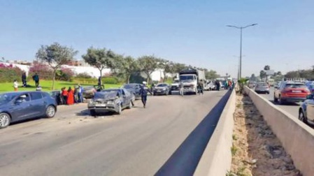 Carambolage sur l'autoroute urbaine de Casablanca