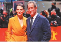 Berlinale : Binoche et Lindon, deux fauves mis en cage par Claire Denis