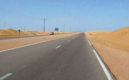 L'aménagement de la route nationale entre Laâyoune et Dakhla réalisé à 100% L'aménagement de la route nationale entre Laâyoune et Dakhla réalisé à 100%