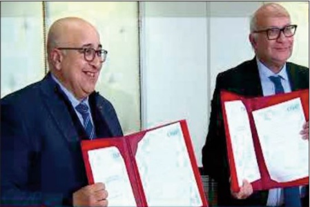 Une délégation marocaine s'entretient avec les membres de la Chambre de commerce et d'industrie de Fujairah