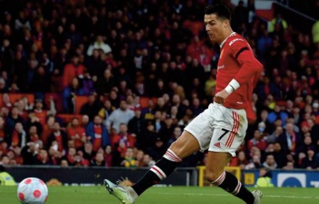 Un Ronaldo record éperonne les Spurs Un Ronaldo record éperonne les Spurs