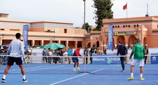 Grand Prix Hassan II de tennis: Une exhibition show à la mythique place Jemaâ El Fna à Marrakech