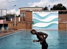 Johannesburg racontée par ses piscines Johannesburg racontée par ses piscines