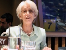 Aïcha Belarbi:  Nous avons une femme  wali, plusieurs femmes au  gouvernement mais finalement à quoi tout cela rime-t-il ? Aïcha Belarbi:  Nous avons une femme  wali, plusieurs femmes au  gouvernement mais finalement à quoi tout cela rime-t-il ?