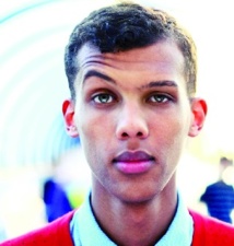 Stromae se prend un râteau Stromae se prend un râteau