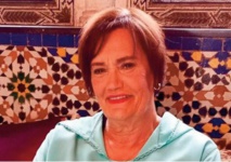 Naima Bouhmala à l'honneur de la 16ème édition du Festival international de la poésie Naima Bouhmala à l'honneur de la 16ème édition du Festival international de la poésie