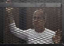 Ouverture du procès du chef des Frères musulmans en Egypte