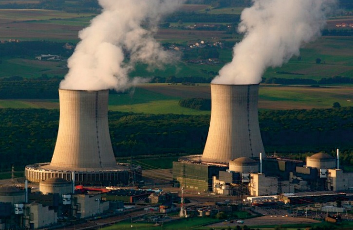 Le nucléaire par-ci Le nucléaire par-là