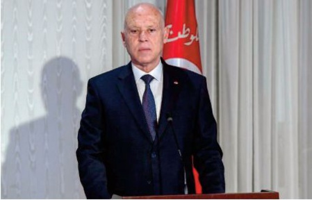 Le président tunisien révoque près de 60 juges, renforce encore ses pouvoirs Le président tunisien révoque près de 60 juges, renforce encore ses pouvoirs