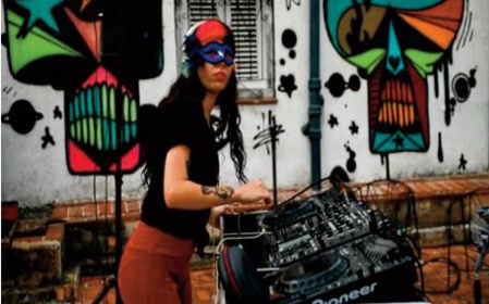 A Cuba, les rares femmes DJ ont trouvé leur public A Cuba, les rares femmes DJ ont trouvé leur public