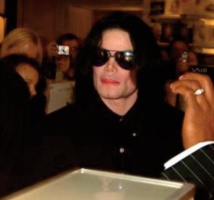 Trois chansons contestées de Michael Jackson retirées de plateformes de streaming Trois chansons contestées de Michael Jackson retirées de plateformes de streaming