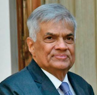 Le Premier ministre du Sri Lanka investi président par intérim