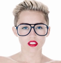Une étude démontre l’absurdité scientifique des paroles de Wrecking Ball de Miley Cyrus Une étude démontre l’absurdité scientifique des paroles de Wrecking Ball de Miley Cyrus