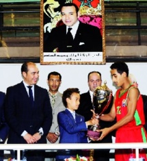 SAR le Prince Héritier Moulay El Hassan préside la finale du tournoi international de mini-basket