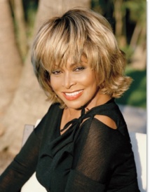 Les grands-parents les plus cool d’Hollywood : Tina Turner Les grands-parents les plus cool d’Hollywood : Tina Turner