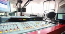 Les enseignants s’offrent une web radio communautaire Les enseignants s’offrent une web radio communautaire