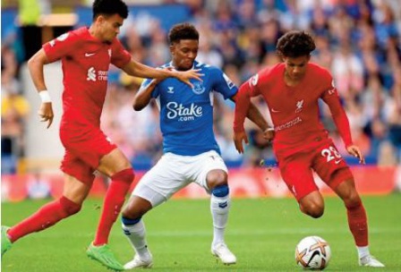 Premier League : City rate le coche, Liverpool patine