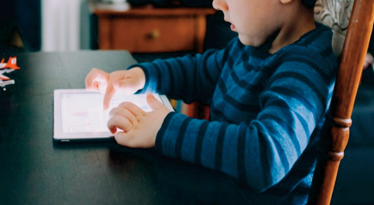 L'addiction numérique, une obsession qui pèse sur les parents à la rentrée scolaire