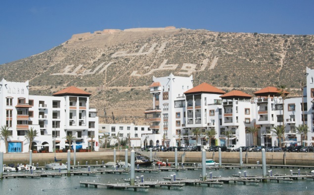 La Marina d’Agadir en phase de couler le port de pêche