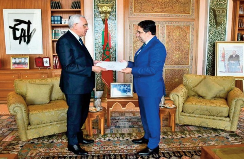 Nasser Bourita reçoit le ministre algérien de la justice porteur de la lettre d'invitation adressée à S.M le Roi pour assister au Sommet arabe