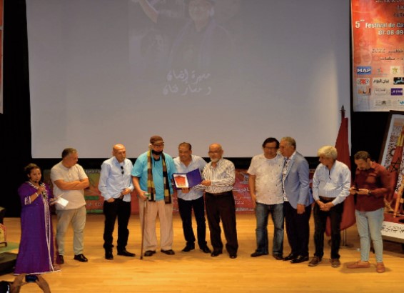 Le théâtre marocain amazigh séduit de plus en plus un public avide de découvrir de nouvelles performances Le théâtre marocain amazigh séduit de plus en plus un public avide de découvrir de nouvelles performances