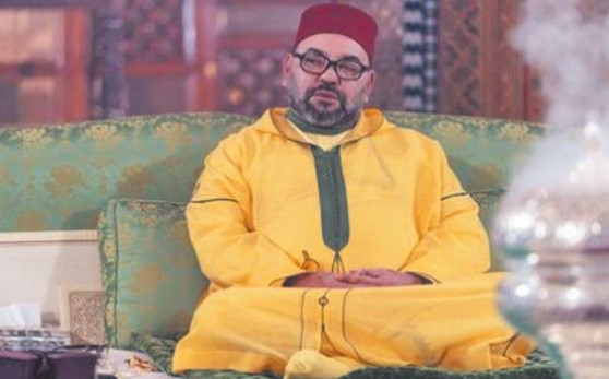S.M le Roi, Amir Al-Mouminine, préside à la mosquée Hassan à Rabat une veillée religieuse