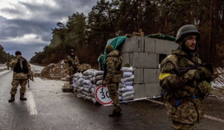 Les séparatistes accusent Kiev d'avoir tué des évacués en bombardant un pont Les séparatistes accusent Kiev d'avoir tué des évacués en bombardant un pont