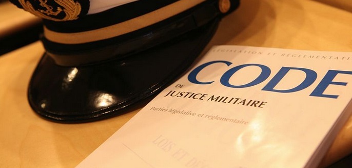 Adoption du projet de loi sur la justice militaire Adoption du projet de loi sur la justice militaire