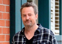 Matthew Perry “tuerait pour être marié” Matthew Perry “tuerait pour être marié”