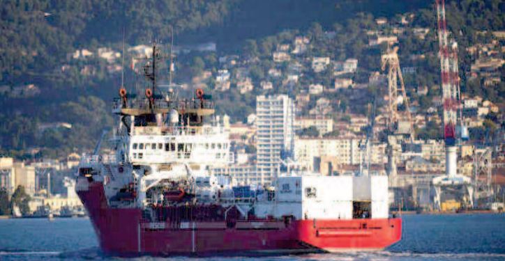 Le navire humanitaire Ocean Viking et ses 230 migrants ont accosté en France