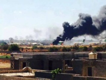 Tripoli bombardée et survolée par des avions non identifiés Tripoli bombardée et survolée par des avions non identifiés